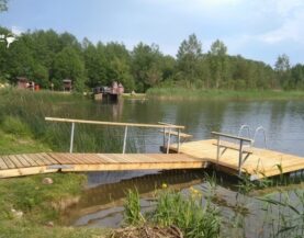 Maidla ujumiskai, käigusild on käetoega.