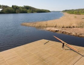 Viljandi sõudebaasi ujumiskai Viljandi järvel