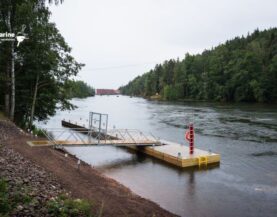 Väravaga käigusild ja lisavarustus monoliitkail Voikka, Soome